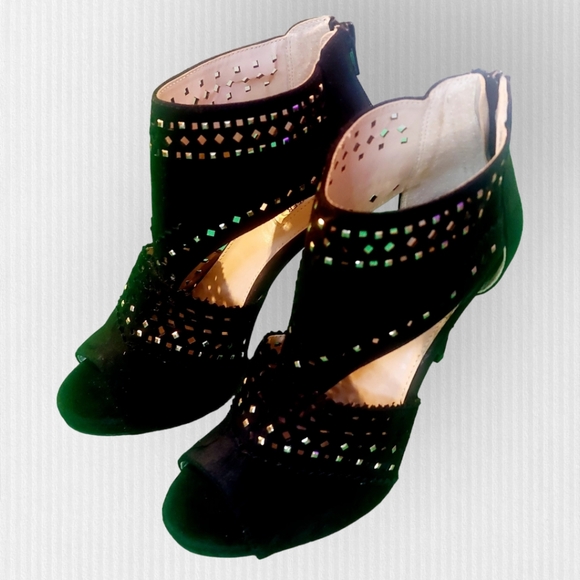 Jennifer Lopez | Sweet Gum | Black Cutout High Heel Shoes | Size 6.5 Medium | - Picture 3 of 12